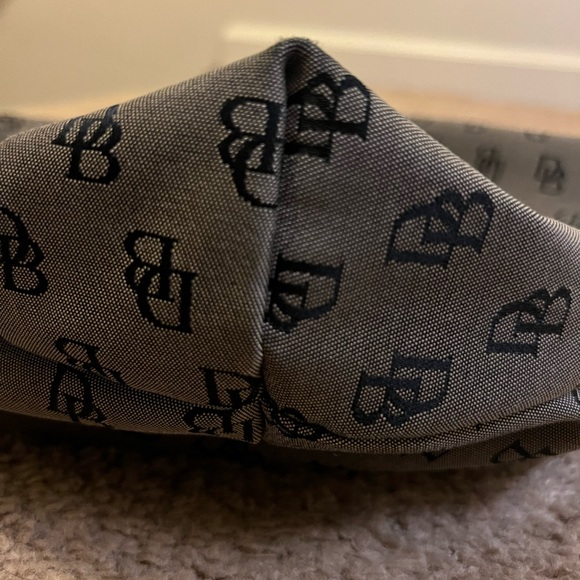 Dooney and Bourke vintage monogram purse - Picture 12 of 16